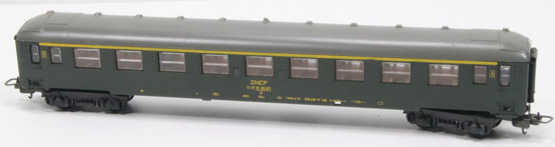 Wagon railway, passengers, scale H0 – 1/87, manufacturer Lima