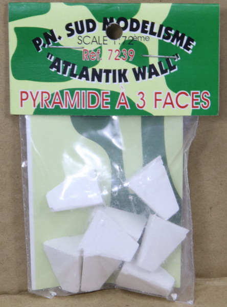 Modeling accesories Anti-tank obstacles – Dragons Teeth, ref. 7239, 1/72, PN Sud Modelisme