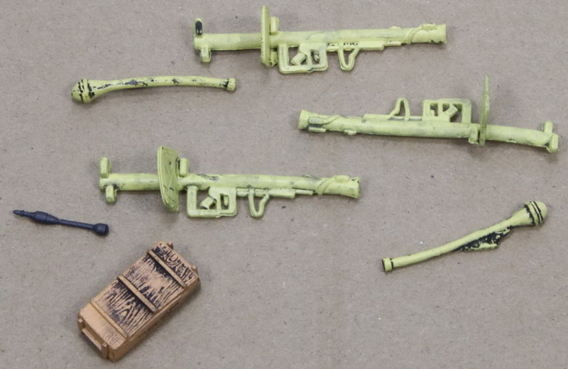 Modeling accesories anti-tank weapons, German ¿1/35 – 1/32? Lot 7 units
