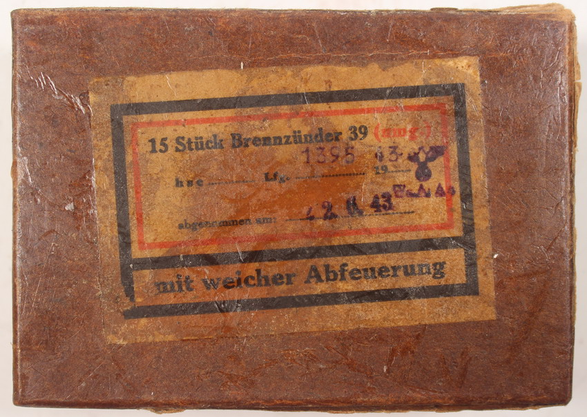 Ignition box and fuses: 15 Stück Brennzünder 39, inert, original German World War II.