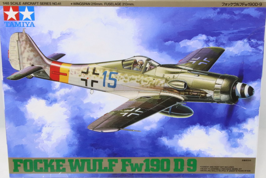 Modeling aircraft Focke Wulf Fw 190 D9, ref. 61041, 1/48, Tamiya