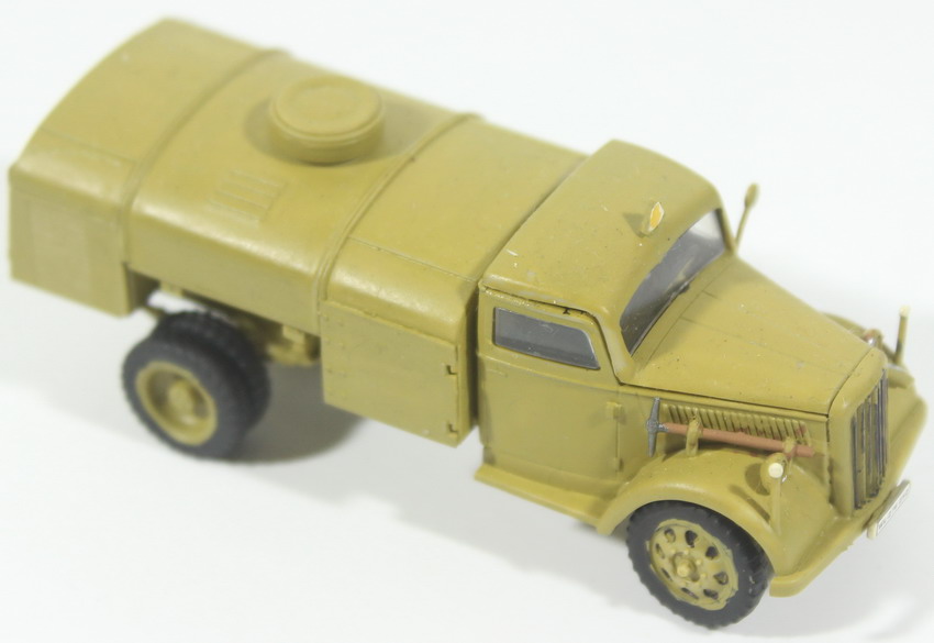 Modeling truck Opel Blitz, fuel tanker, assembled and painted, 1/72, box no. 2