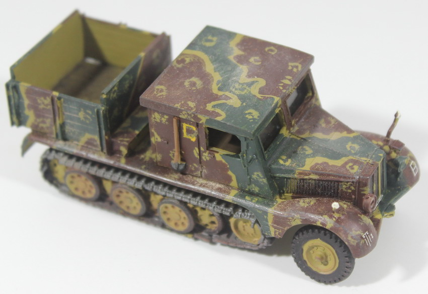 Modeling half track Sdkfz 11/5, assembled and painted, 1/72, box no. 2
