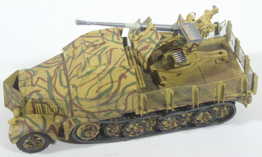 Modeling vehicle Sdkfz 7/2 – 37 mm. Flak 37, montada y pintada, 1/72, ref. caja 1