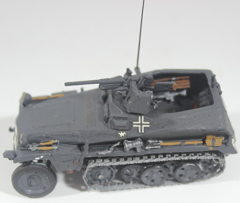 Modeling half track SdKfz. 250/10 leichter Schützenpanzerwagen, 3,7 cm PaK, assembled and painted, 1/72, box no. 3