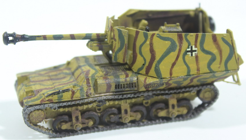 Modeling tank destroyer 7.5cm PaK40/1 auf Geschützenwagen Lorraine Schlepper (f), assembled and painted, 1/72, box 4