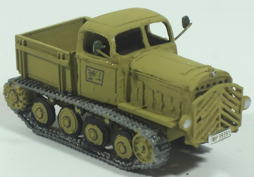 Modeling tractor, artillery, captured russian?, assembled and painted, 1/72, box 4
