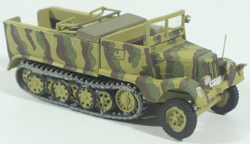 Modeling half track Sdkfz 11, assembled and painted, 1/72, box 4