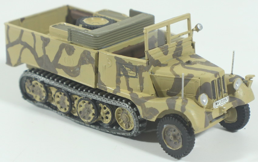 Modeling half track Sdkfz 11, assembled and painted, 1/72, box 4