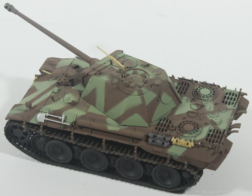 Modeling tank Panzer V, Panther, 1/35, assembled & painted.
