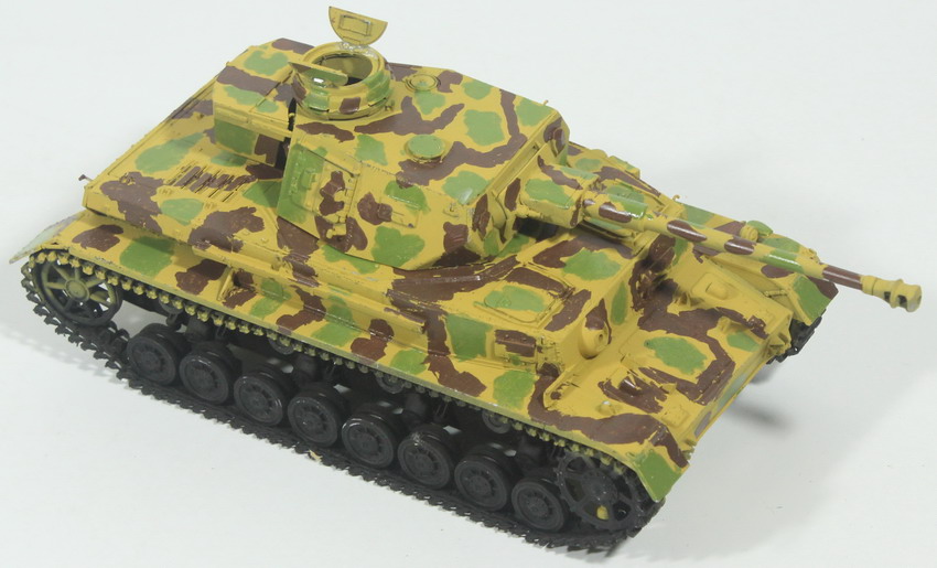 Modeling tank Panzer IV, 1/35, assembled & painted.