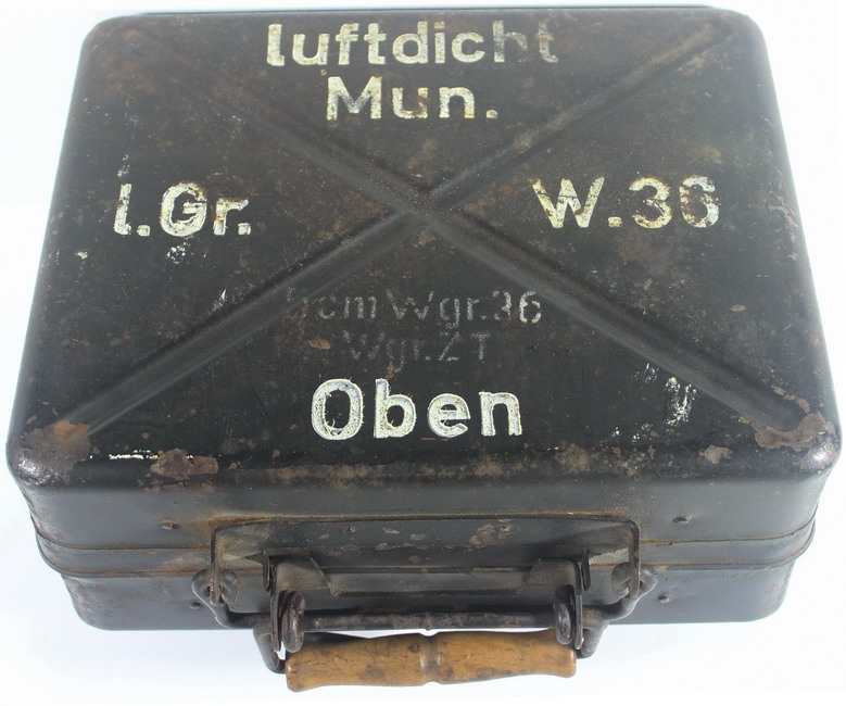 Box of 50 mm mortar projectile (5 cm leichter Granatwerfer 36 - 5 cm leGrW 36), original German WWII.