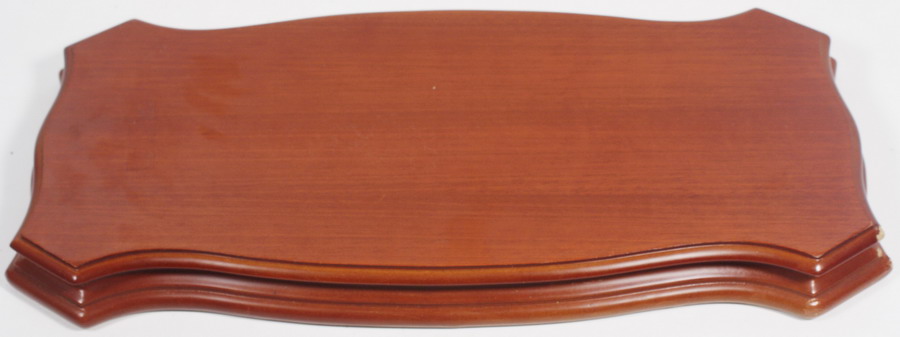 Wood base: measures: 37,00 x 16,00 x 3,00 cms. ref. 35