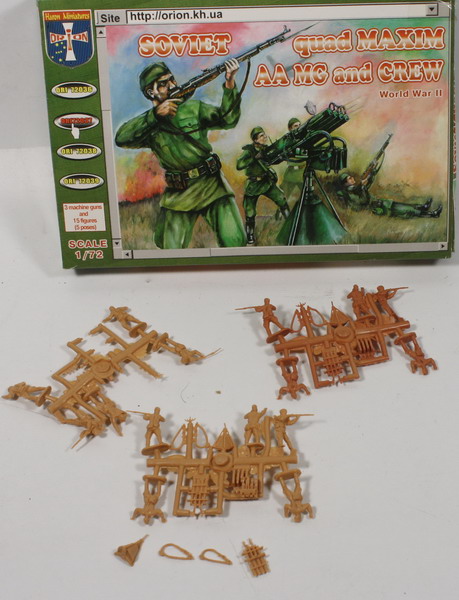 Modeling figures soviet AA MG Maxim, ref. 72037, 1/72, Haron Miniatures