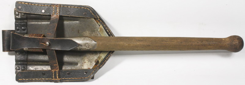 Entrenching Tool (Schanzzeug), original German World War Two
