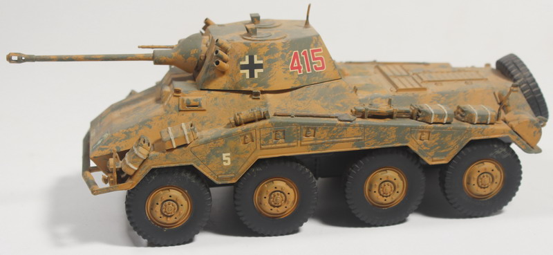 Modeling armored car, Sd.Kfz.234, Puma, Sonderkraftfahrzeug 234, 8 rad, 1/35, ¿Italeri?