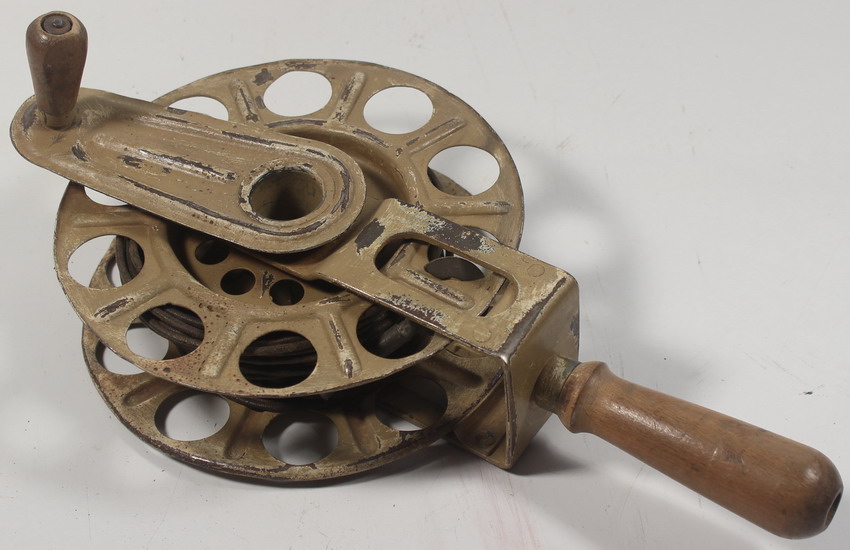 Reel telephone cable dispenser, original German World War II